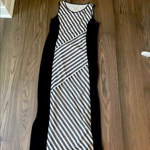 Chico’s black & white mesh maxi dress petite sz 2